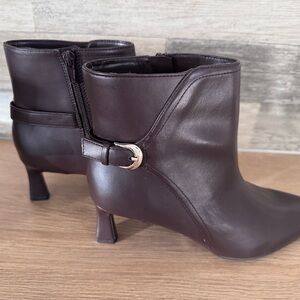 Naturalizer Brown Ankle Boots